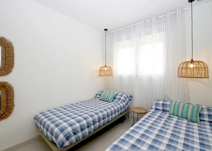 Port Olablanca エステポナ